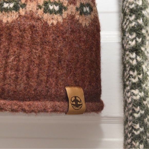 Levitate women’s cowl neck sweater size Small green brown pattern - Picture 7 of 10